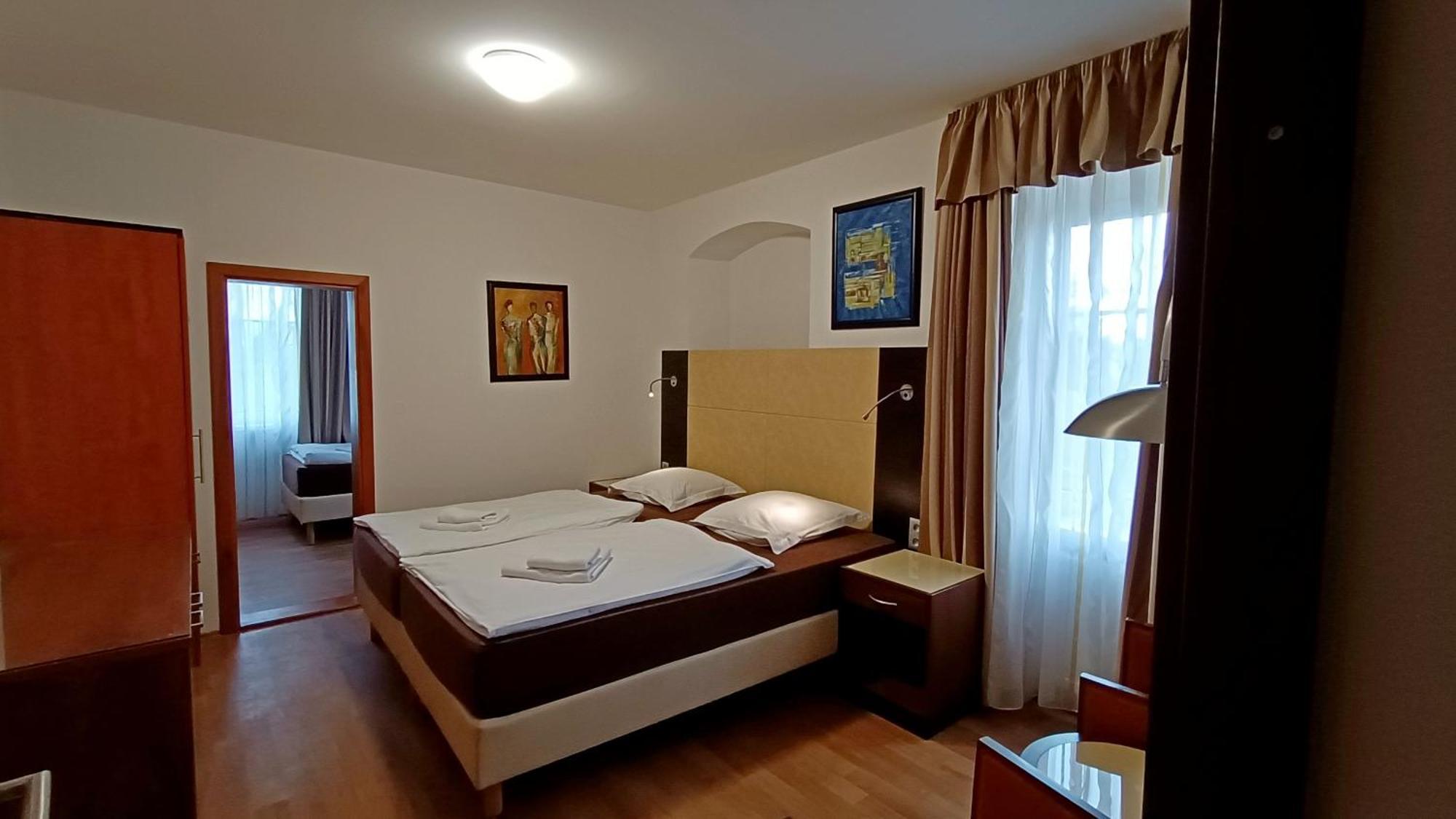 Apartments Gato Karlovy Vary Dalovice Екстер'єр фото