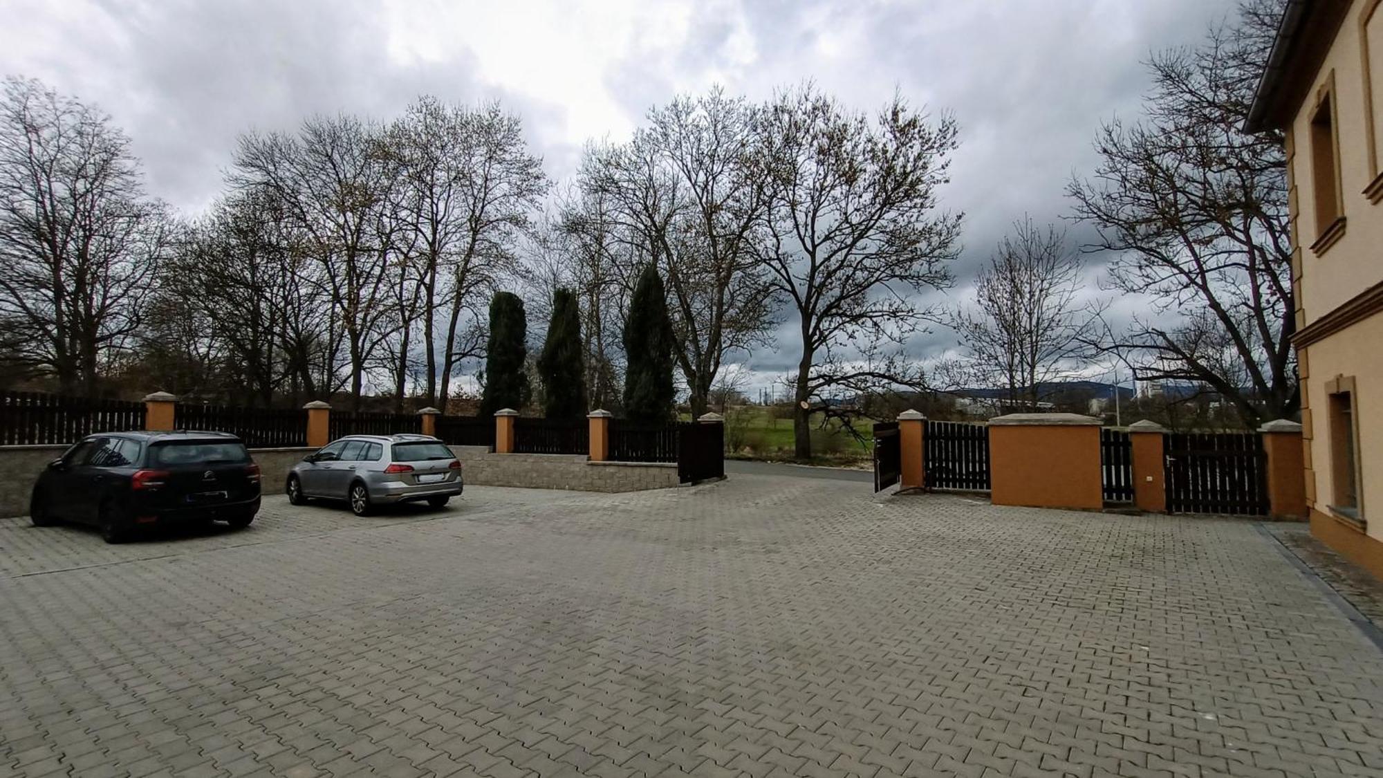 Apartments Gato Karlovy Vary Dalovice Екстер'єр фото