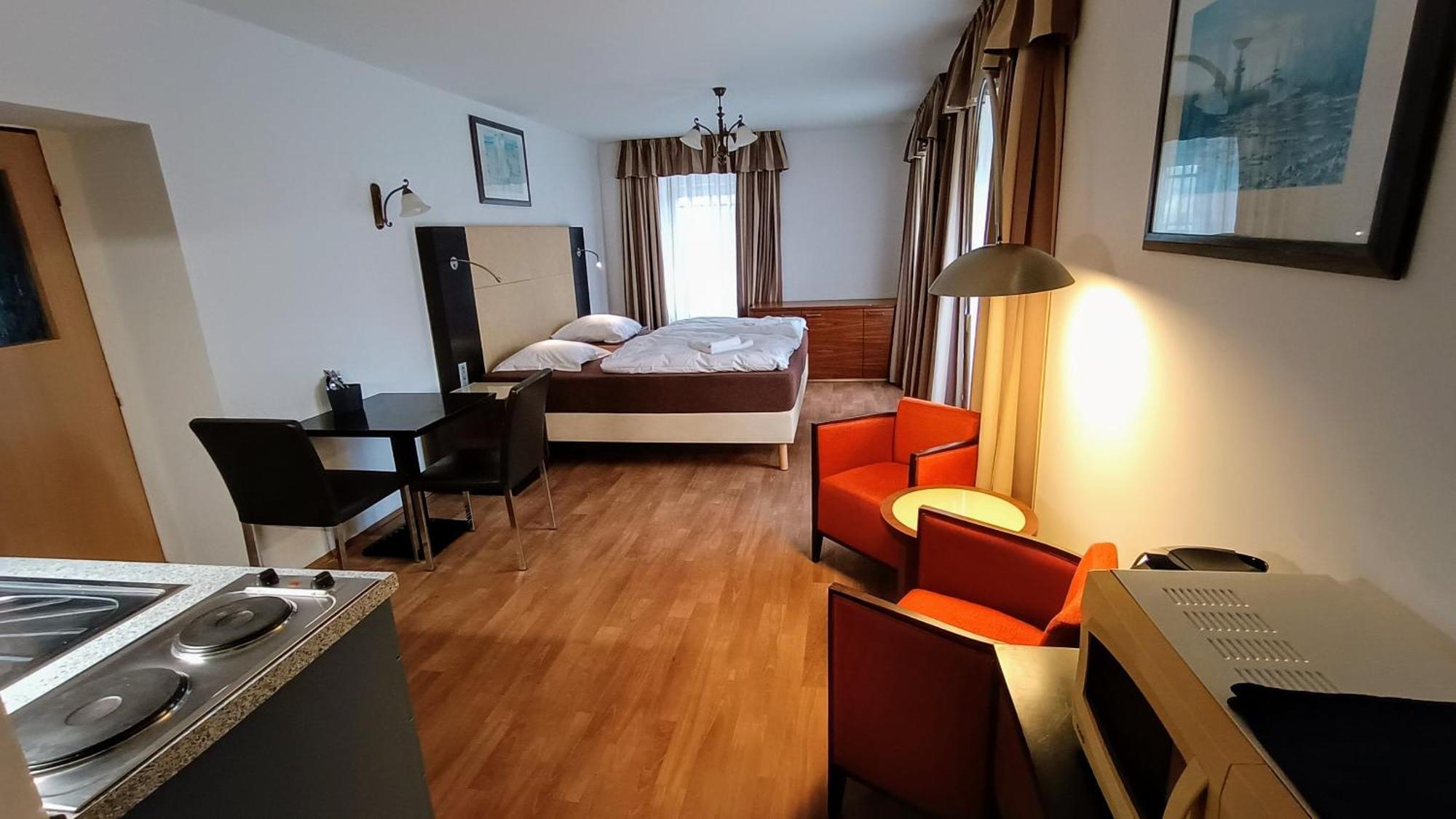 Apartments Gato Karlovy Vary Dalovice Екстер'єр фото